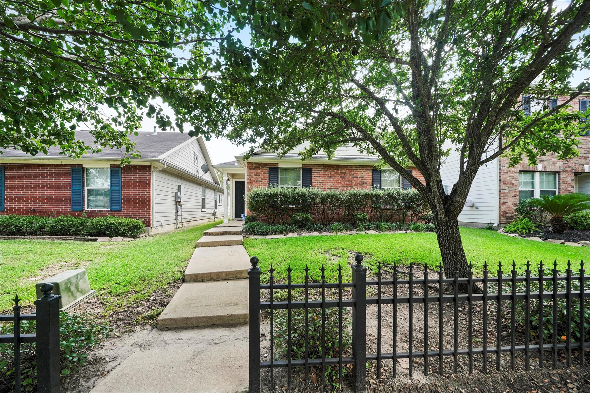 1507 Kew Garden Kew Garden Drive