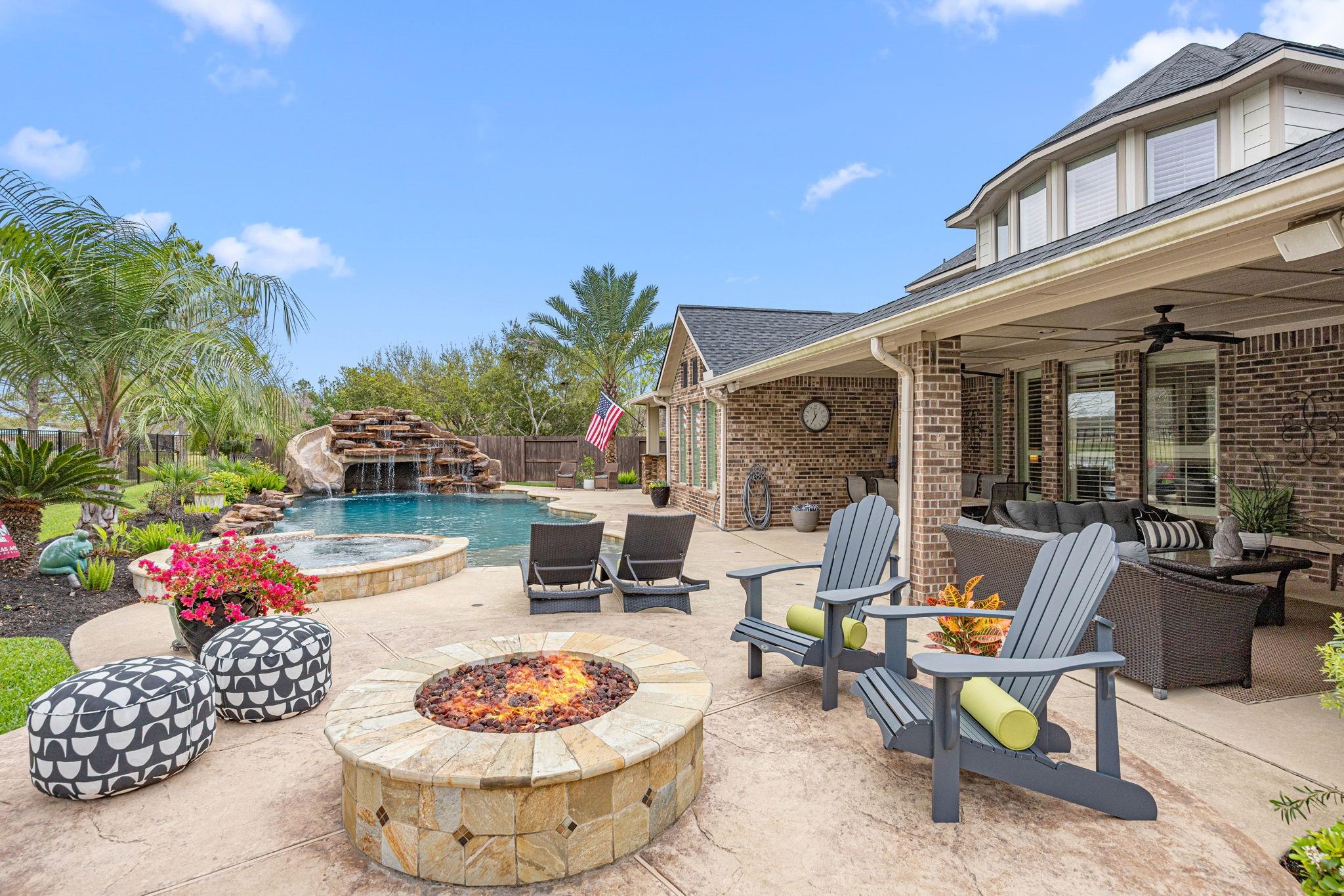 3211 Drake Springs Lane