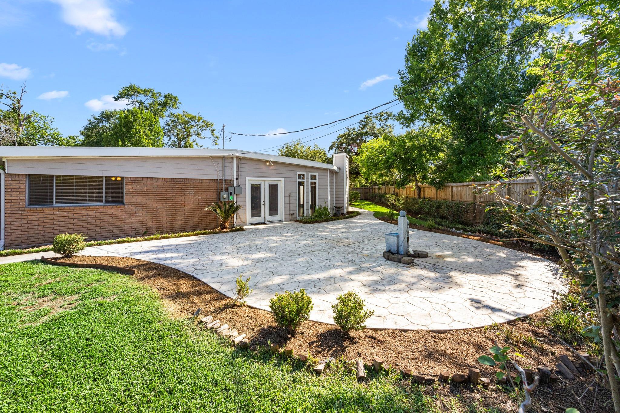 10310 Mayfield Road