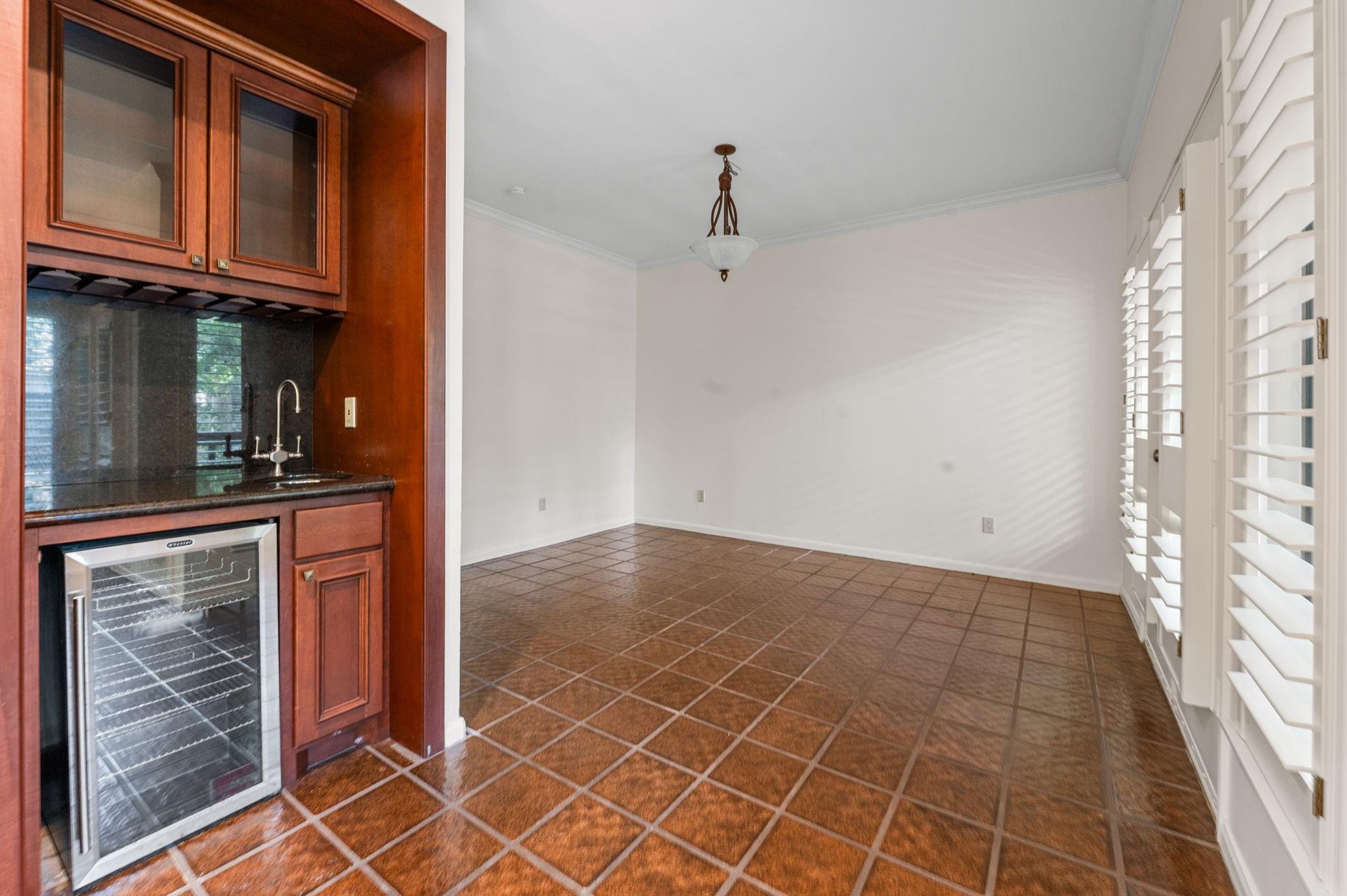 294 Sugarberry Circle