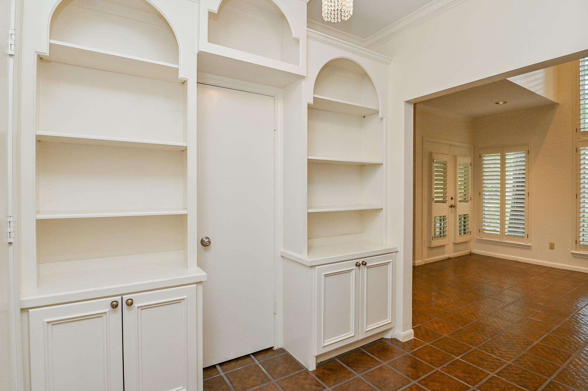294 Sugarberry Circle