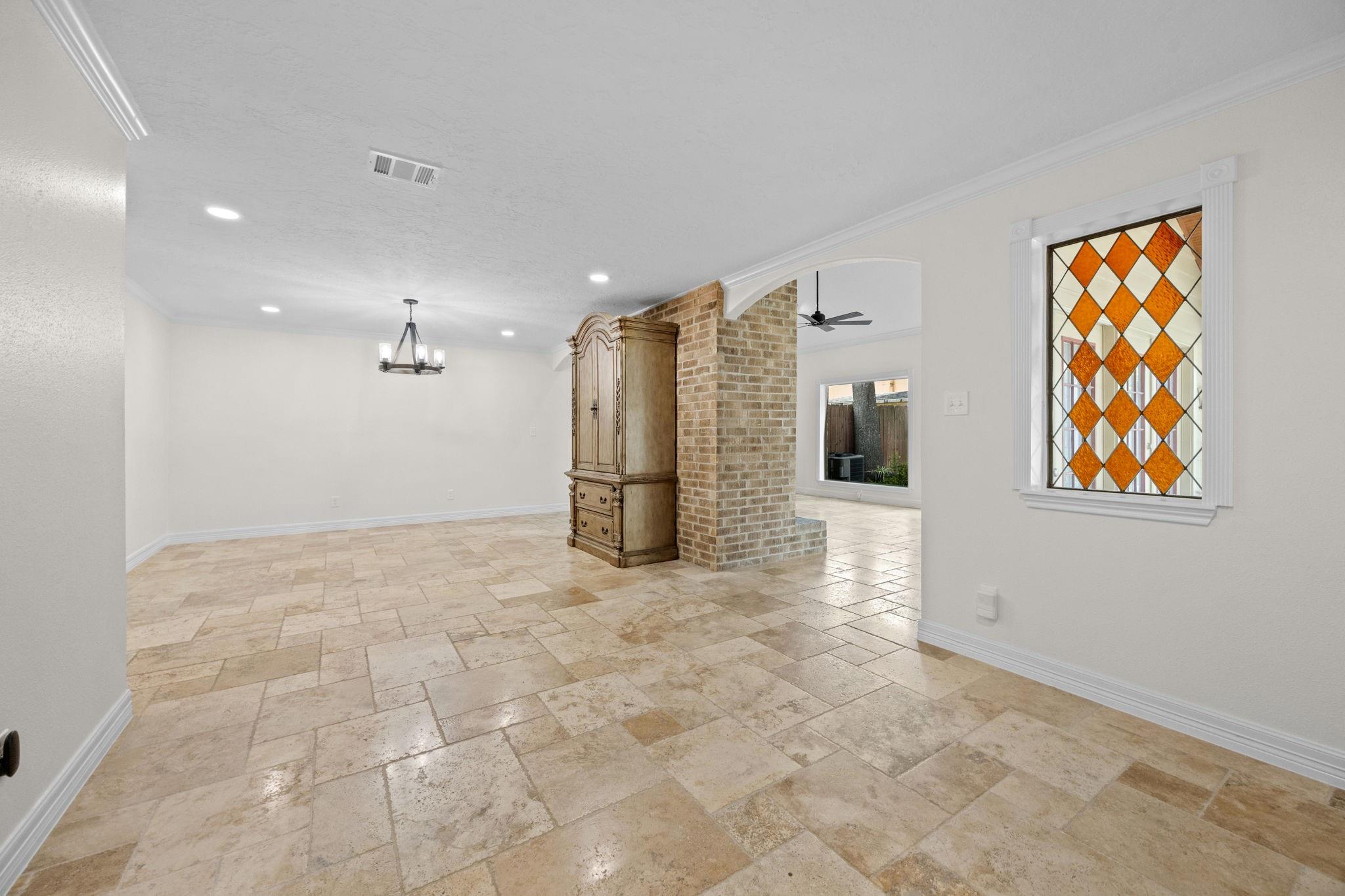 1375 Bullock Lane