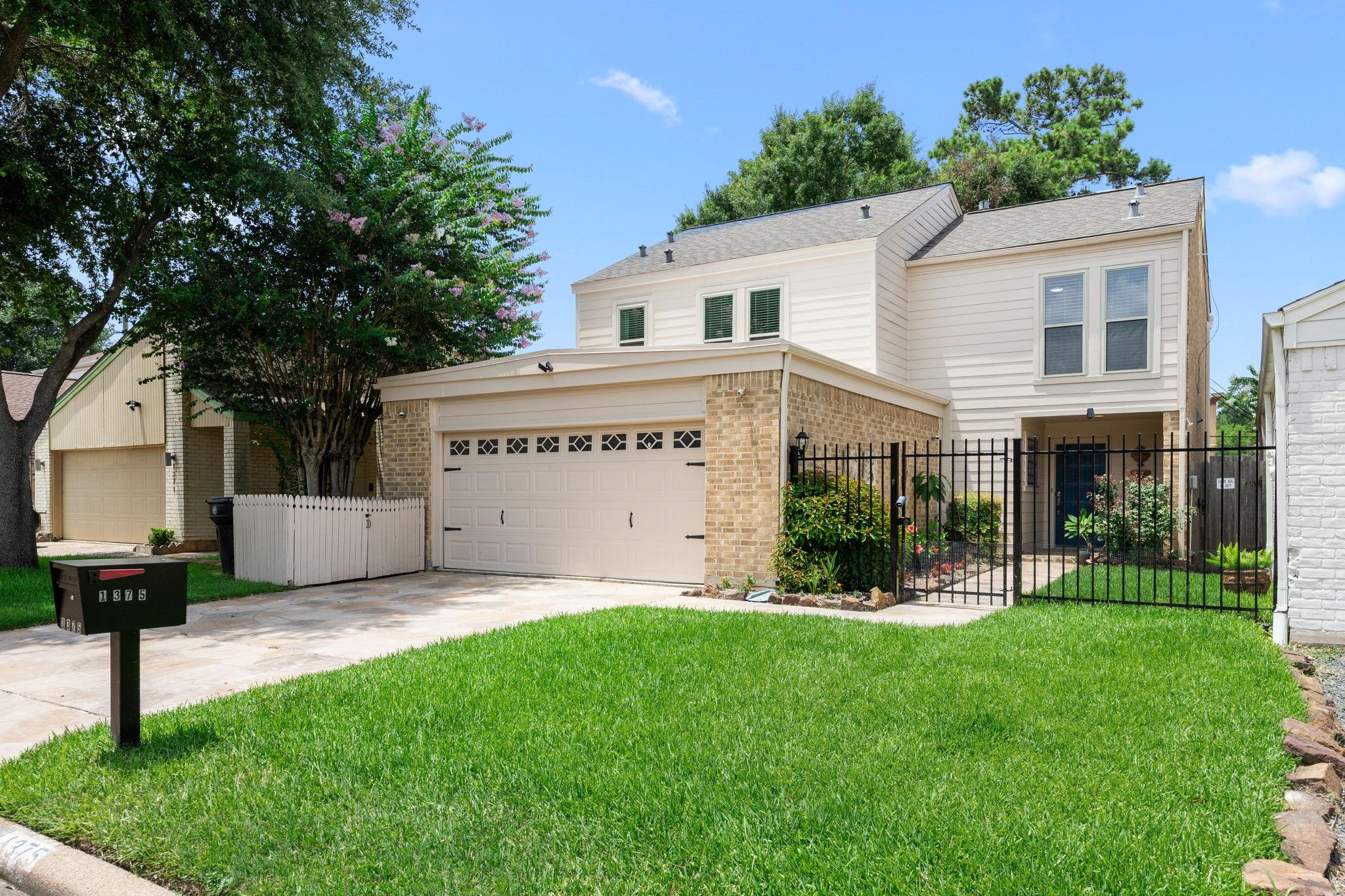 1375 Bullock Lane