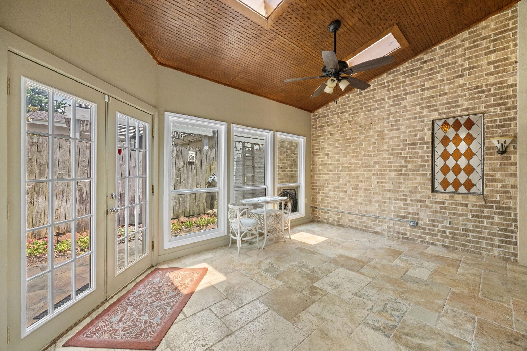 1375 Bullock Lane
