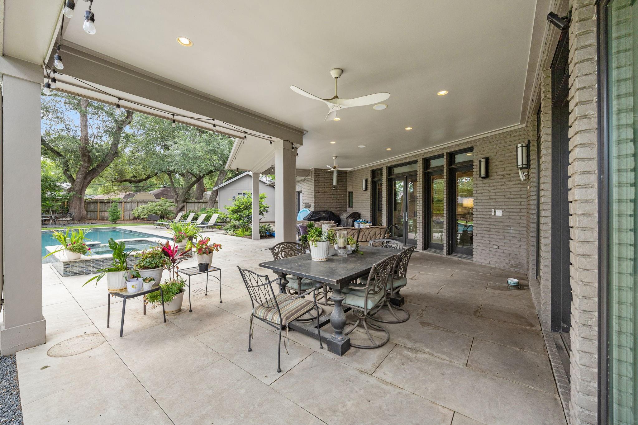 22 Laurenhurst Court