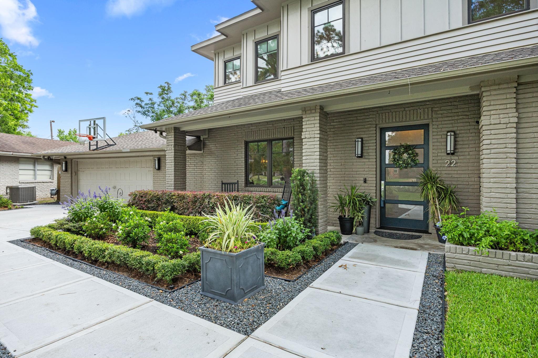 22 Laurenhurst Court