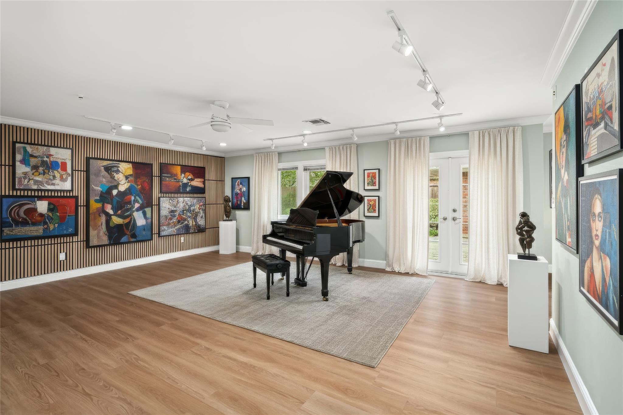 10603 Lynbrook Drive