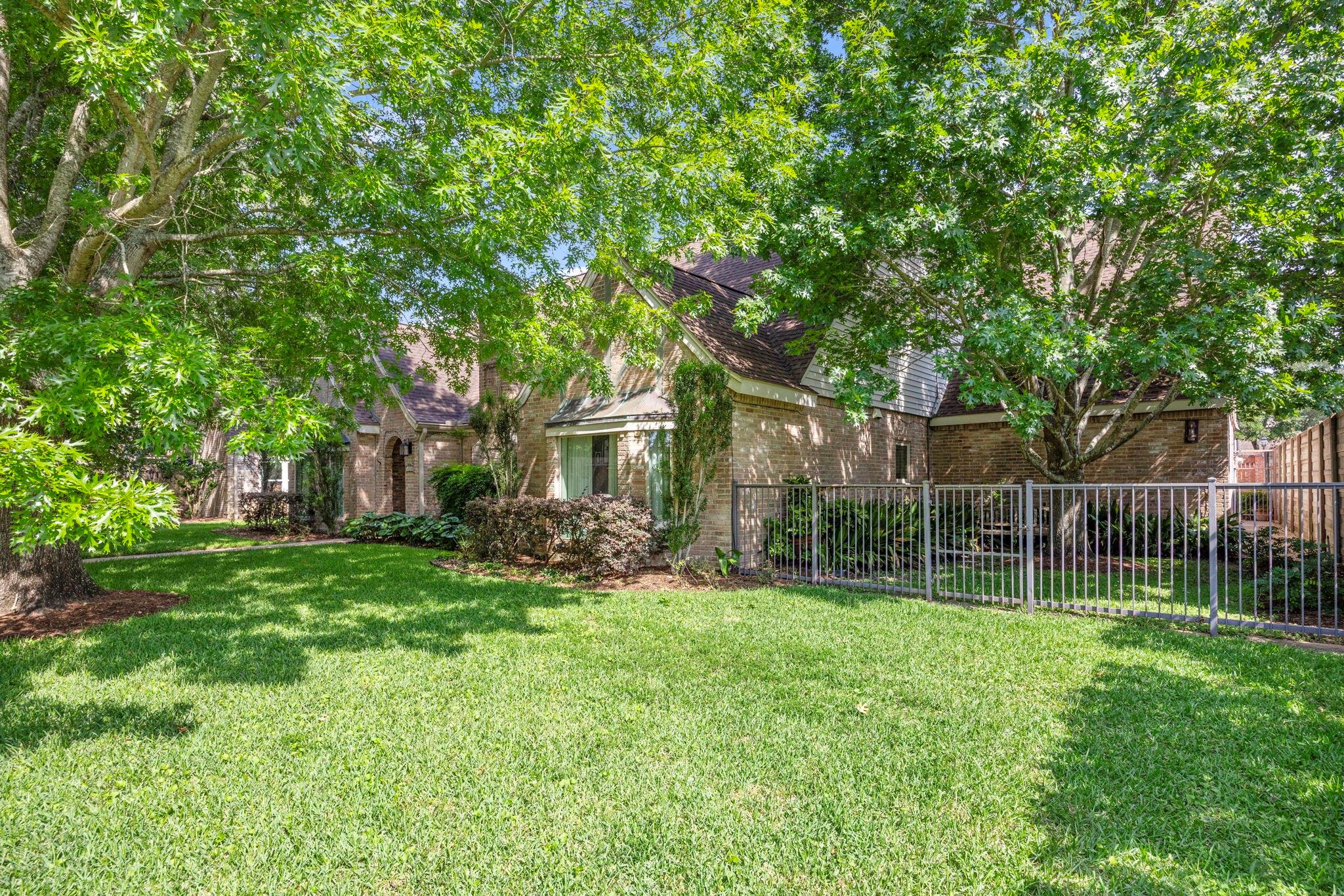15742 Walkwood Drive