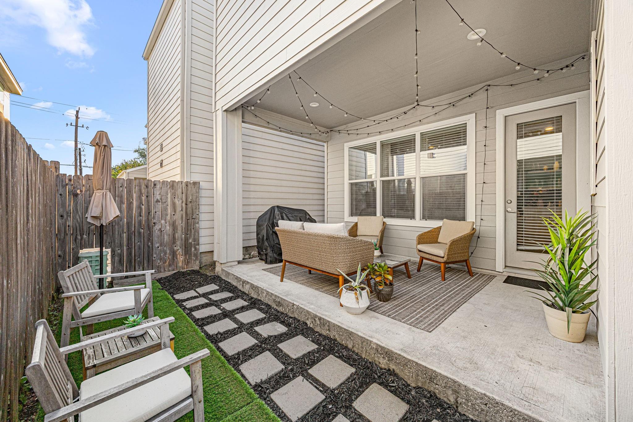 8817 Hollister Pine Court