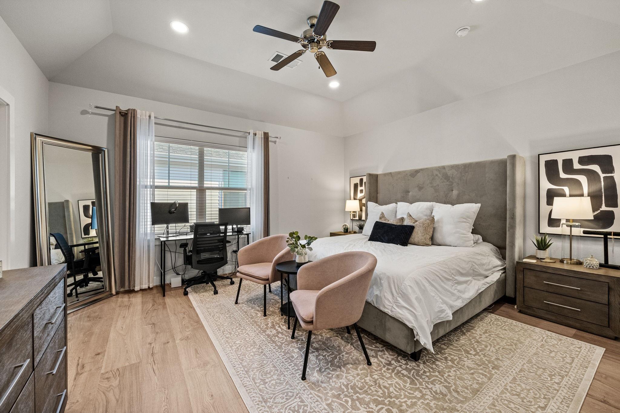 8817 Hollister Pine Court
