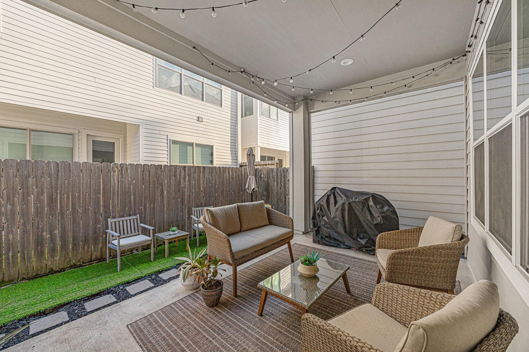 8817 Hollister Pine Court