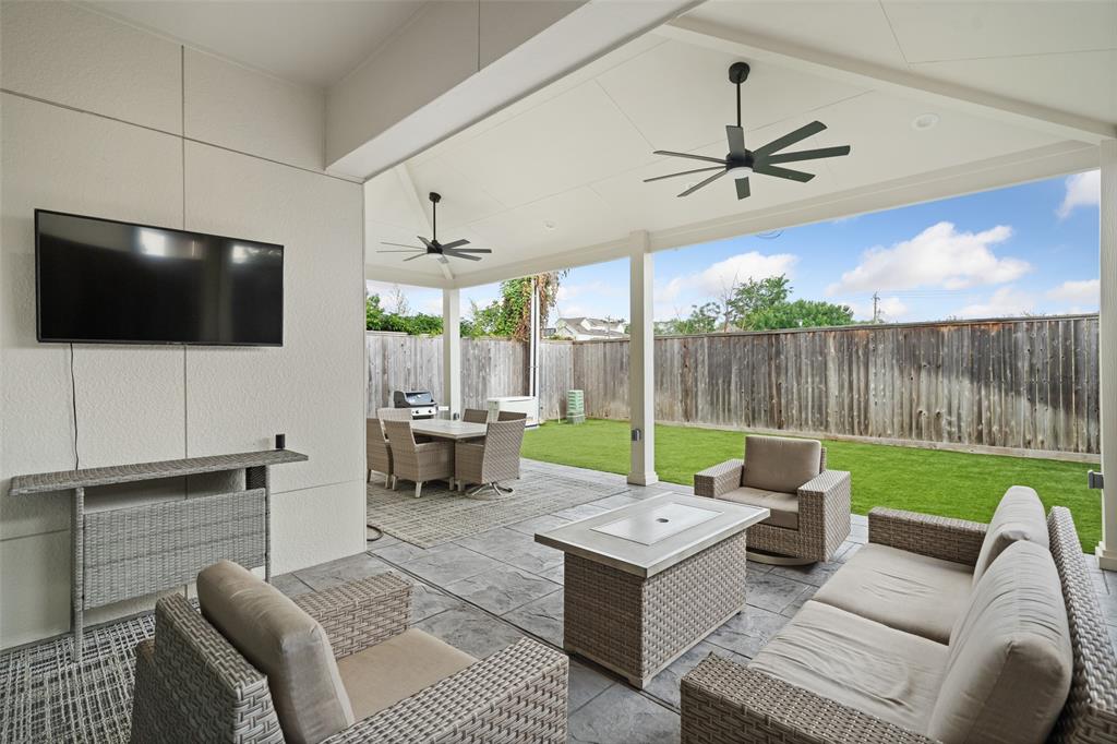 6006 Cottage Grove Lake Drive