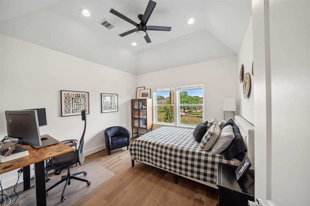 6006 Cottage Grove Lake Drive