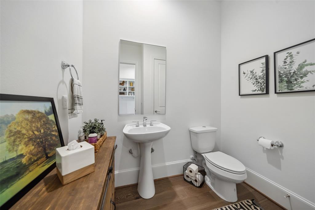 6006 Cottage Grove Lake Drive