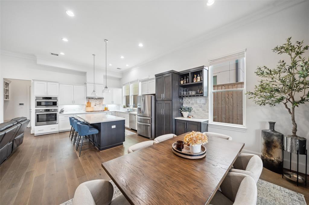 6006 Cottage Grove Lake Drive