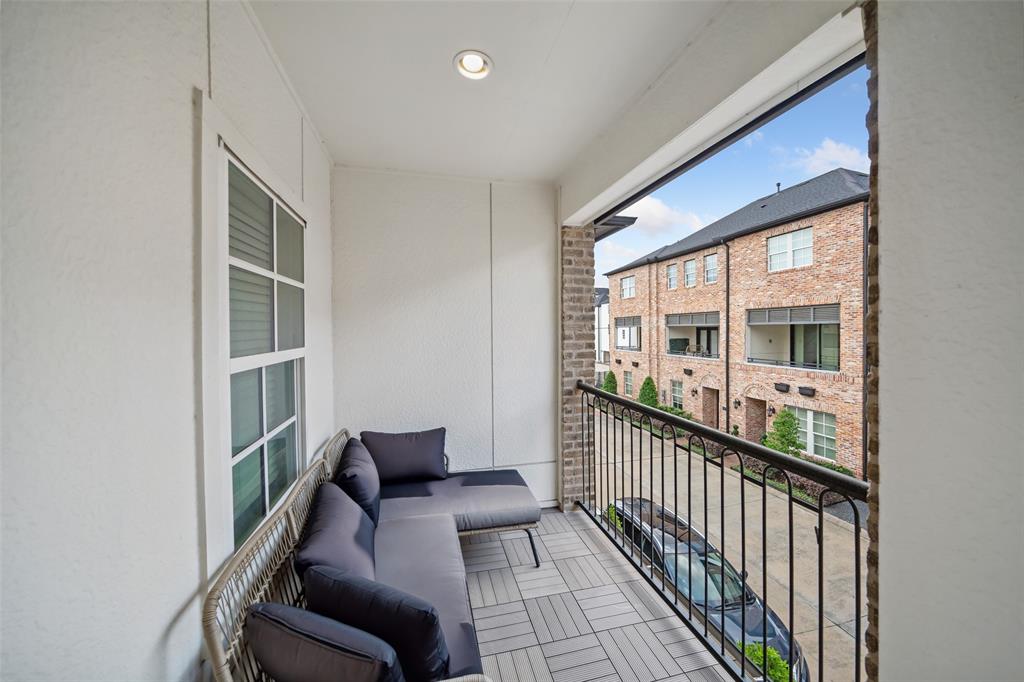 6006 Cottage Grove Lake Drive