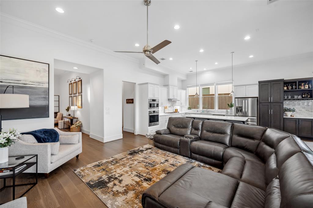 6006 Cottage Grove Lake Drive