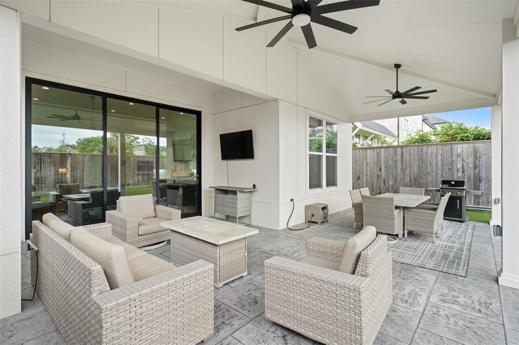 6006 Cottage Grove Lake Drive