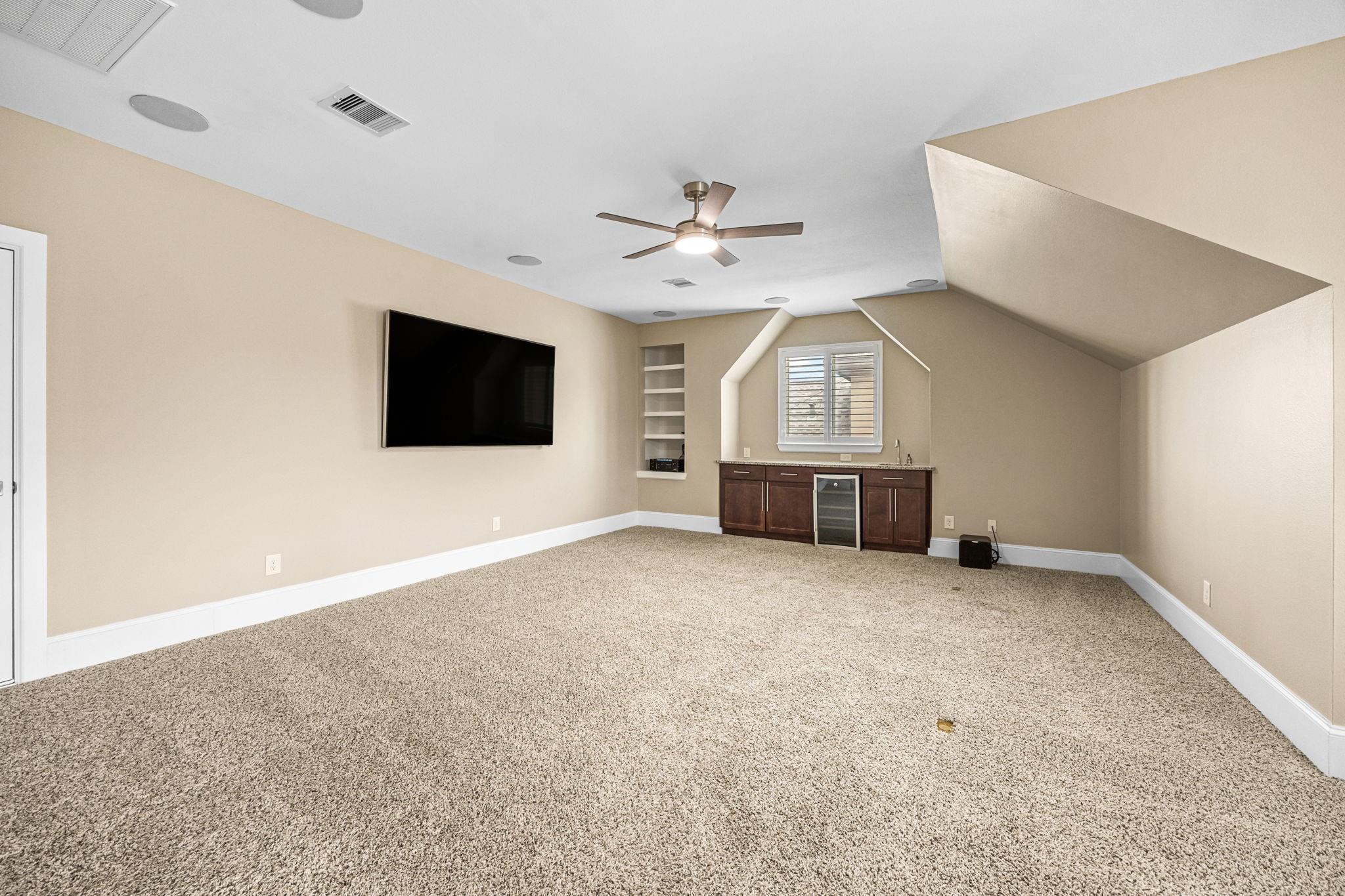8413 Moritz Green