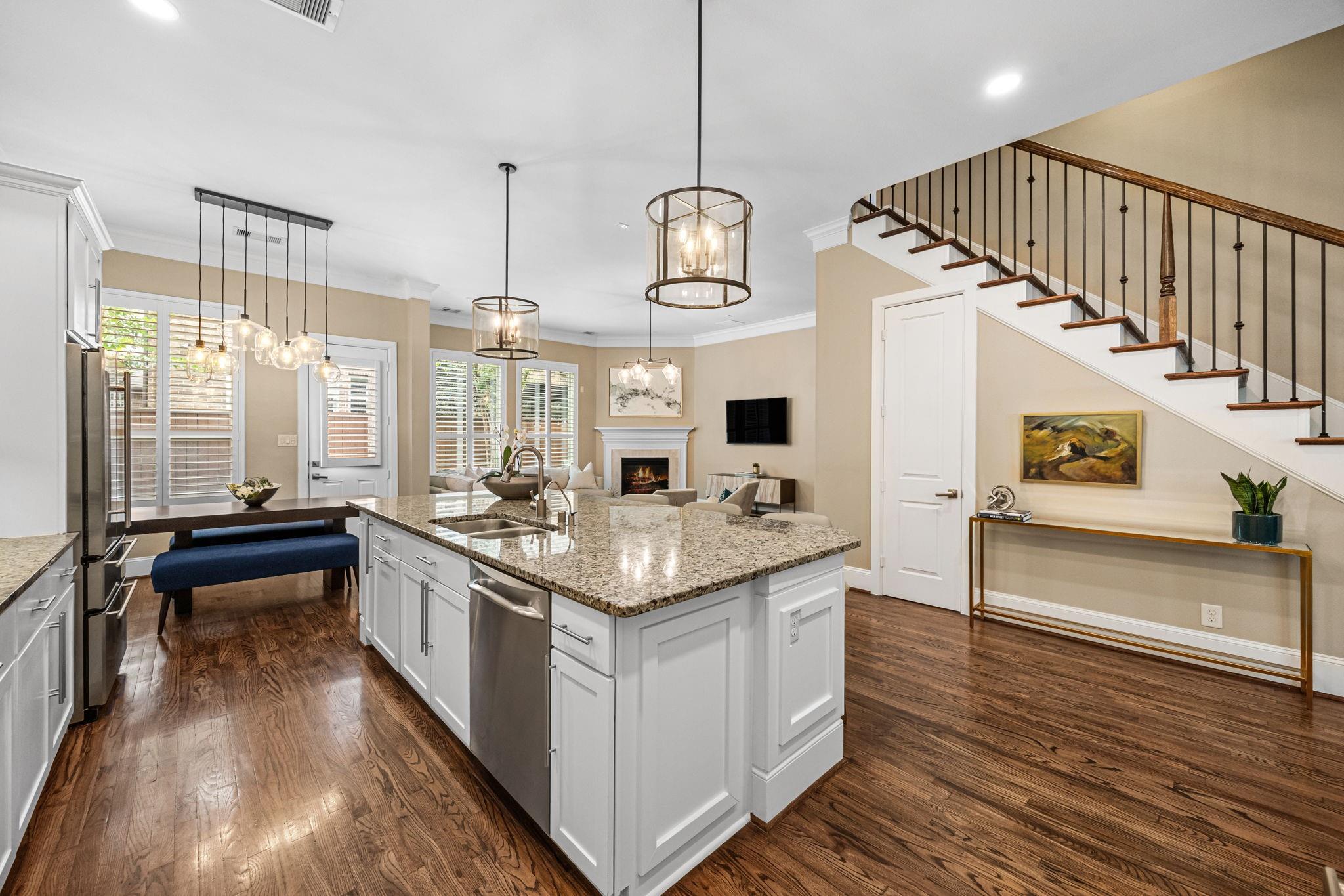 8413 Moritz Green