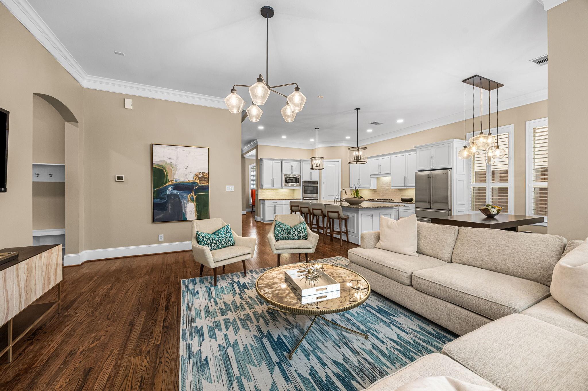 8413 Moritz Green