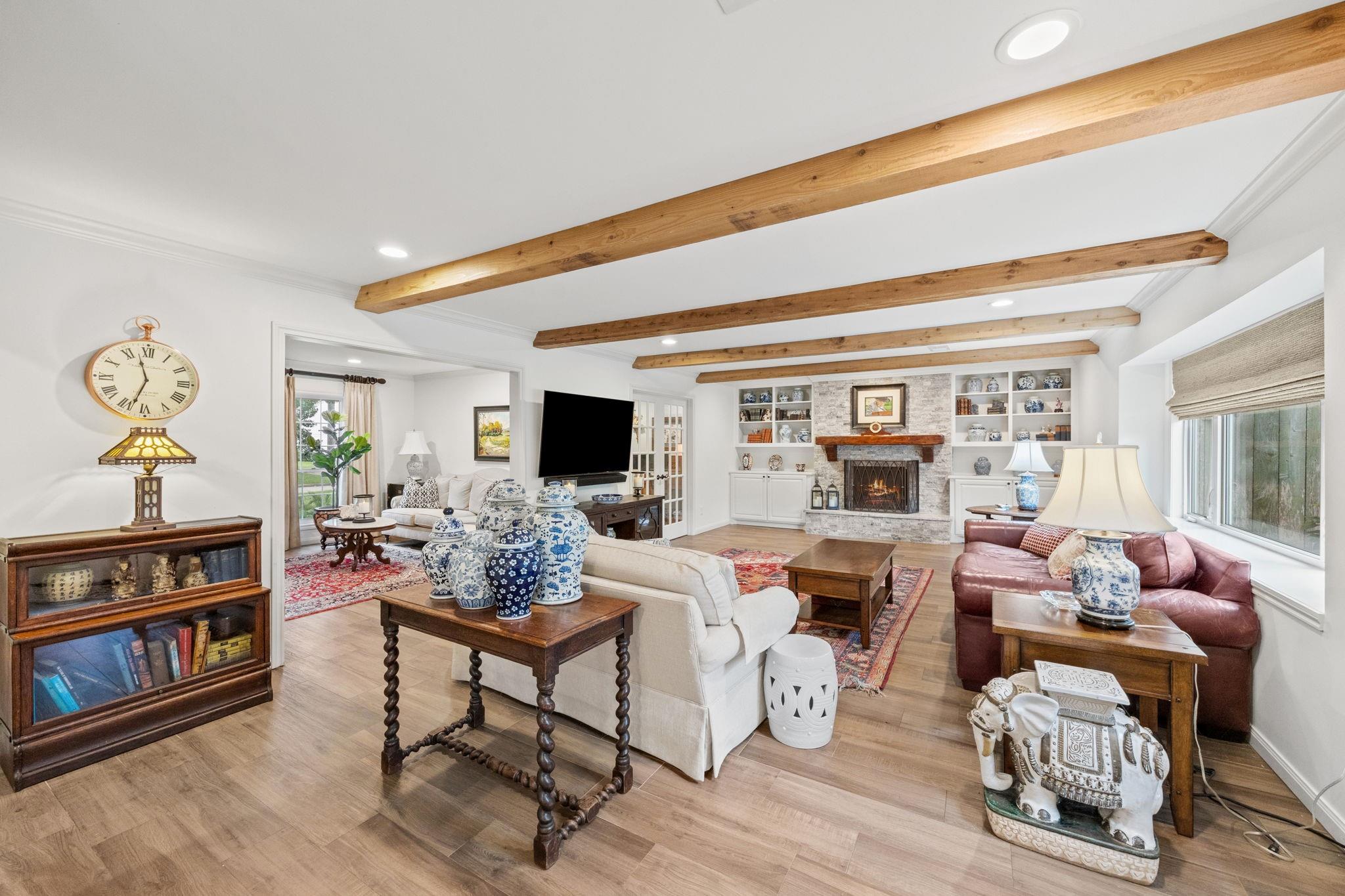 14443 Twisted Oak Lane