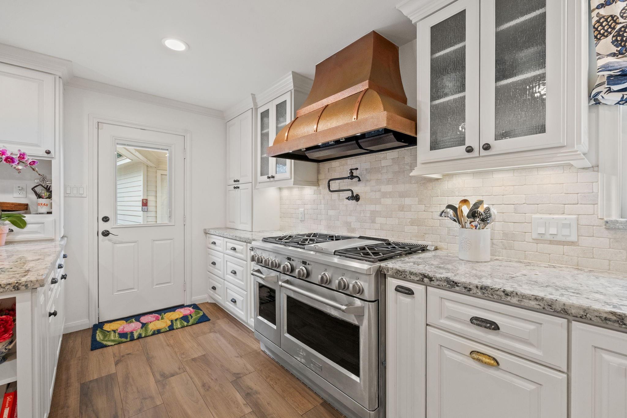 14443 Twisted Oak Lane
