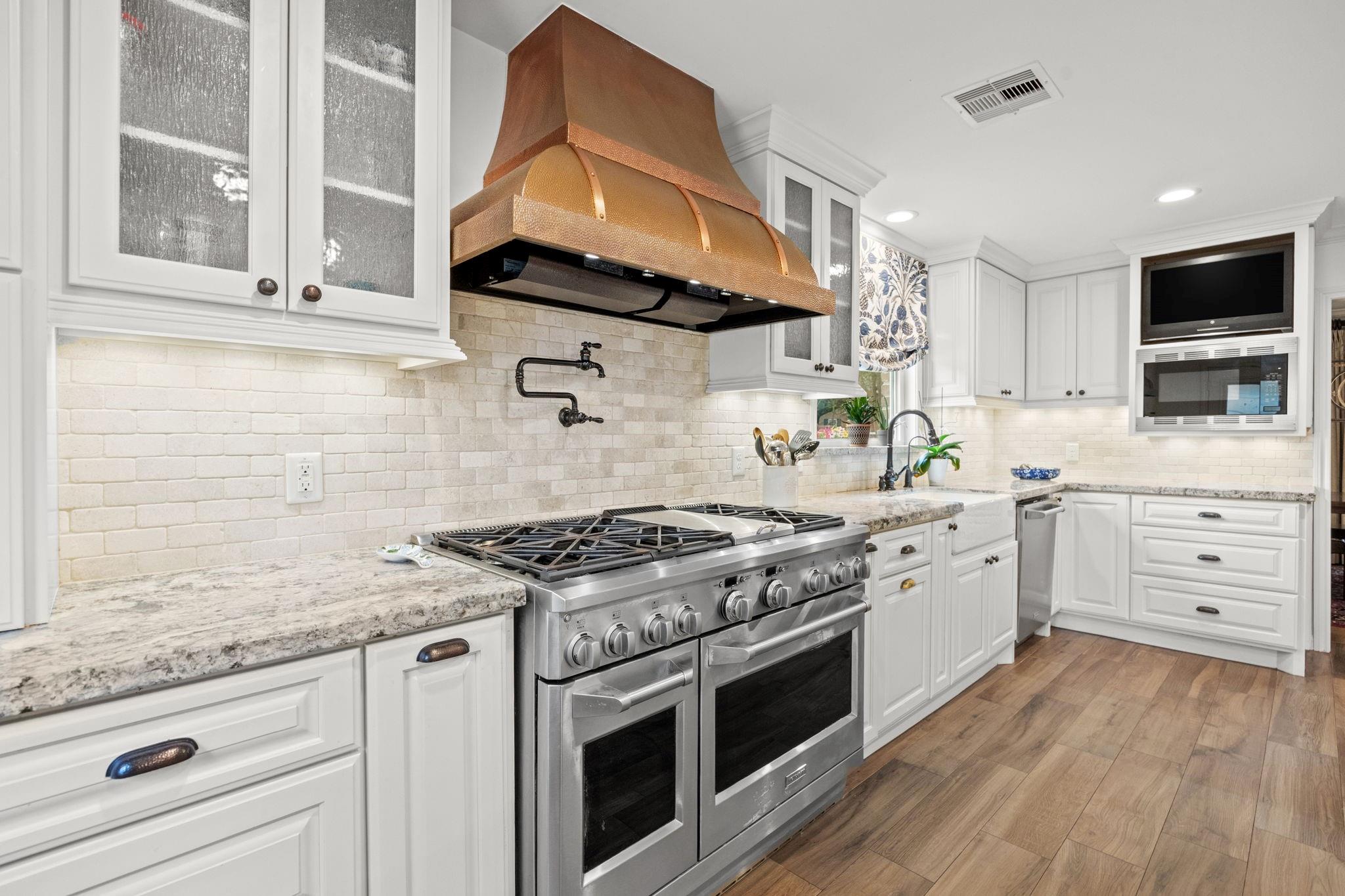 14443 Twisted Oak Lane