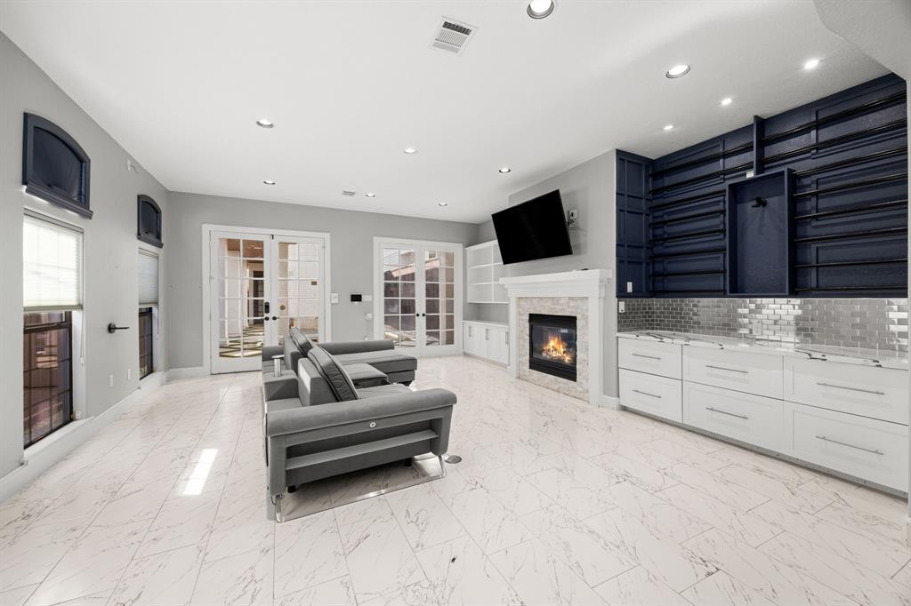 517 W 17th Street