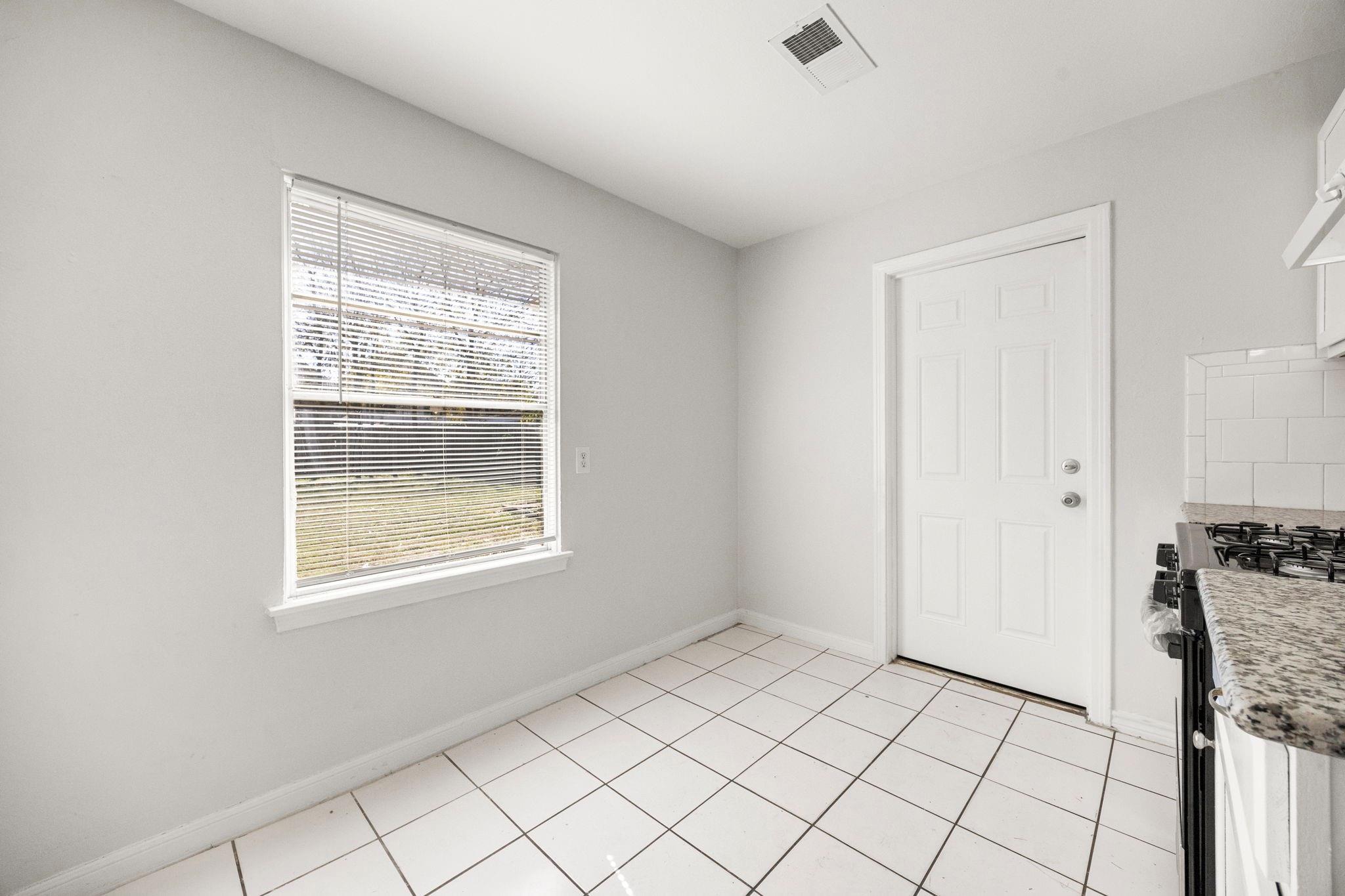 6711 Schiller Street