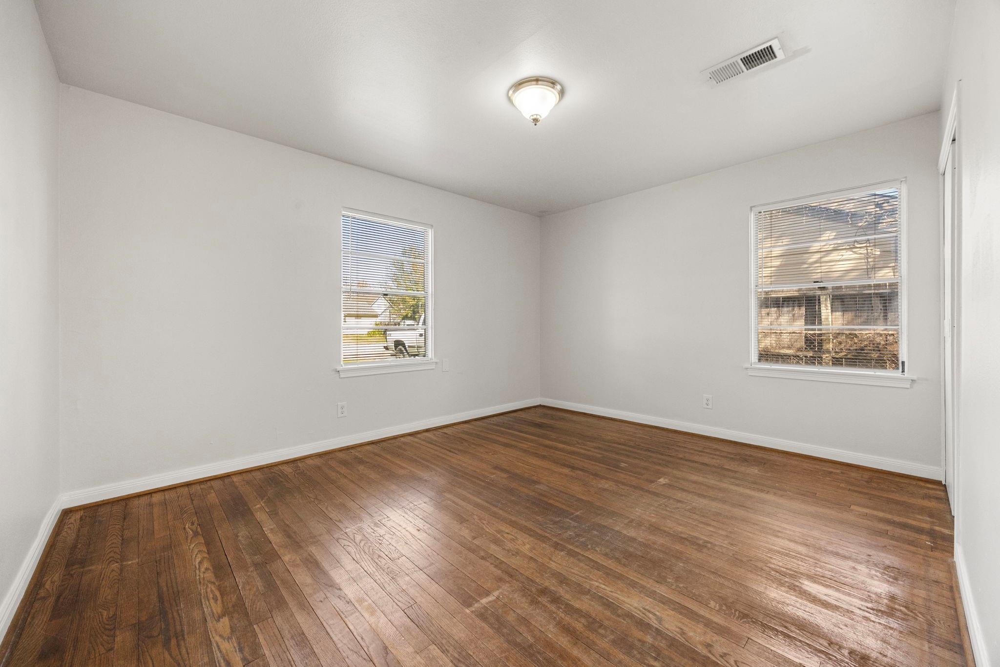 6711 Schiller Street