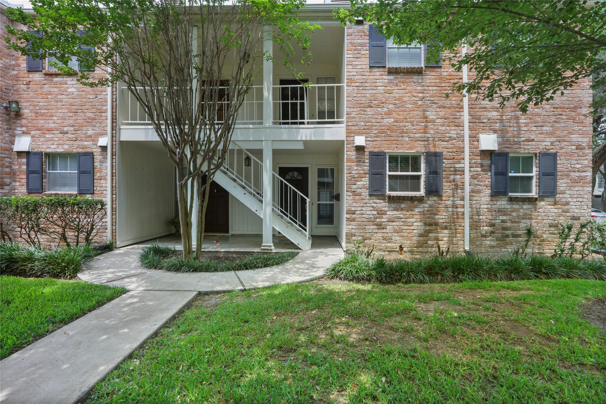 857 Wax Myrtle Lane # 4