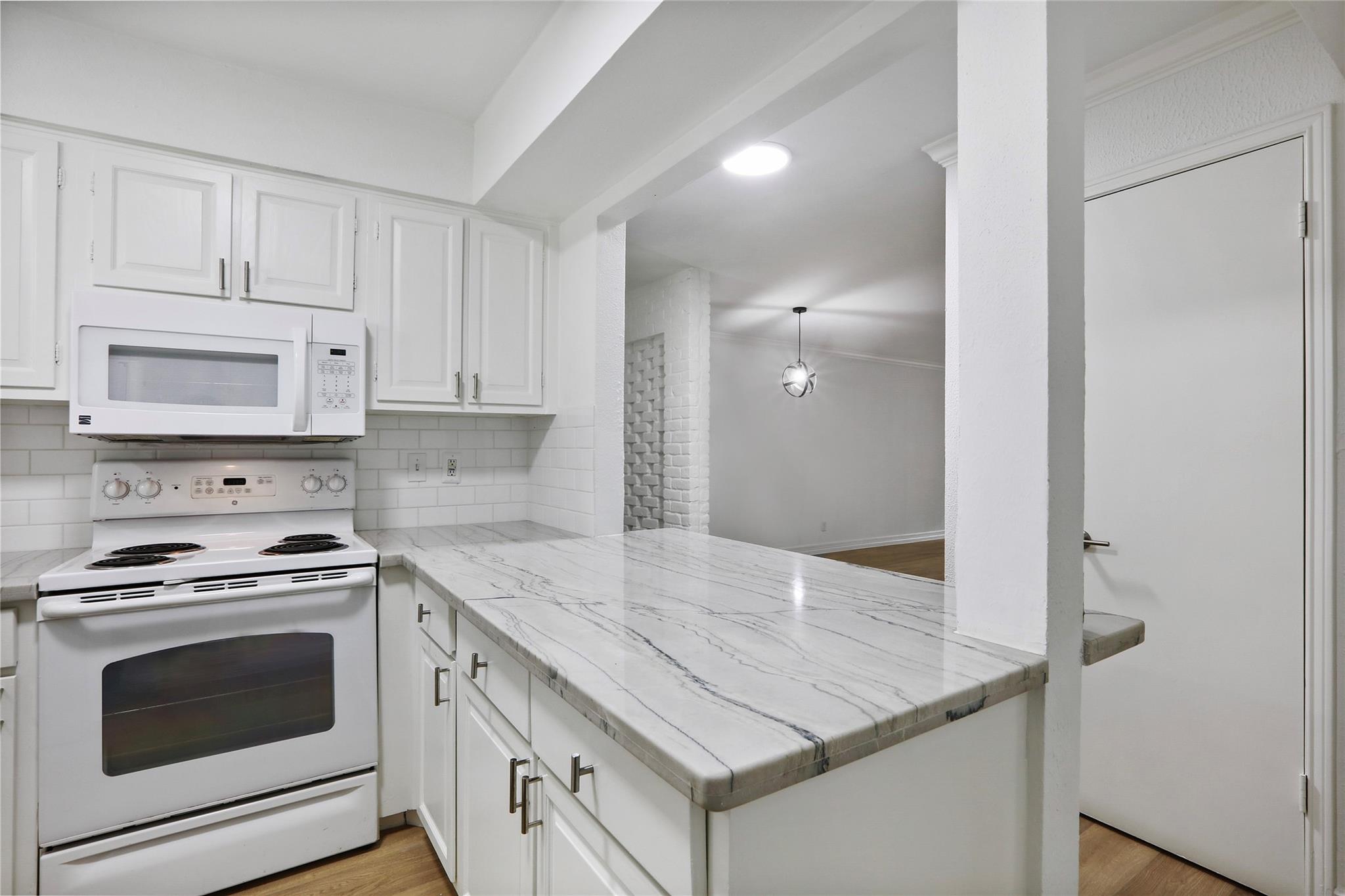 857 Wax Myrtle Lane # 4