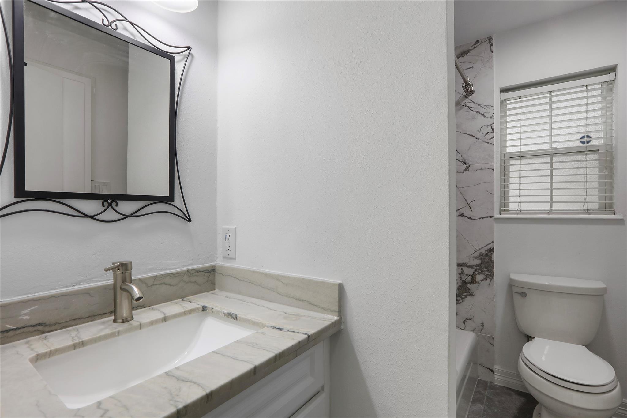 857 Wax Myrtle Lane # 4