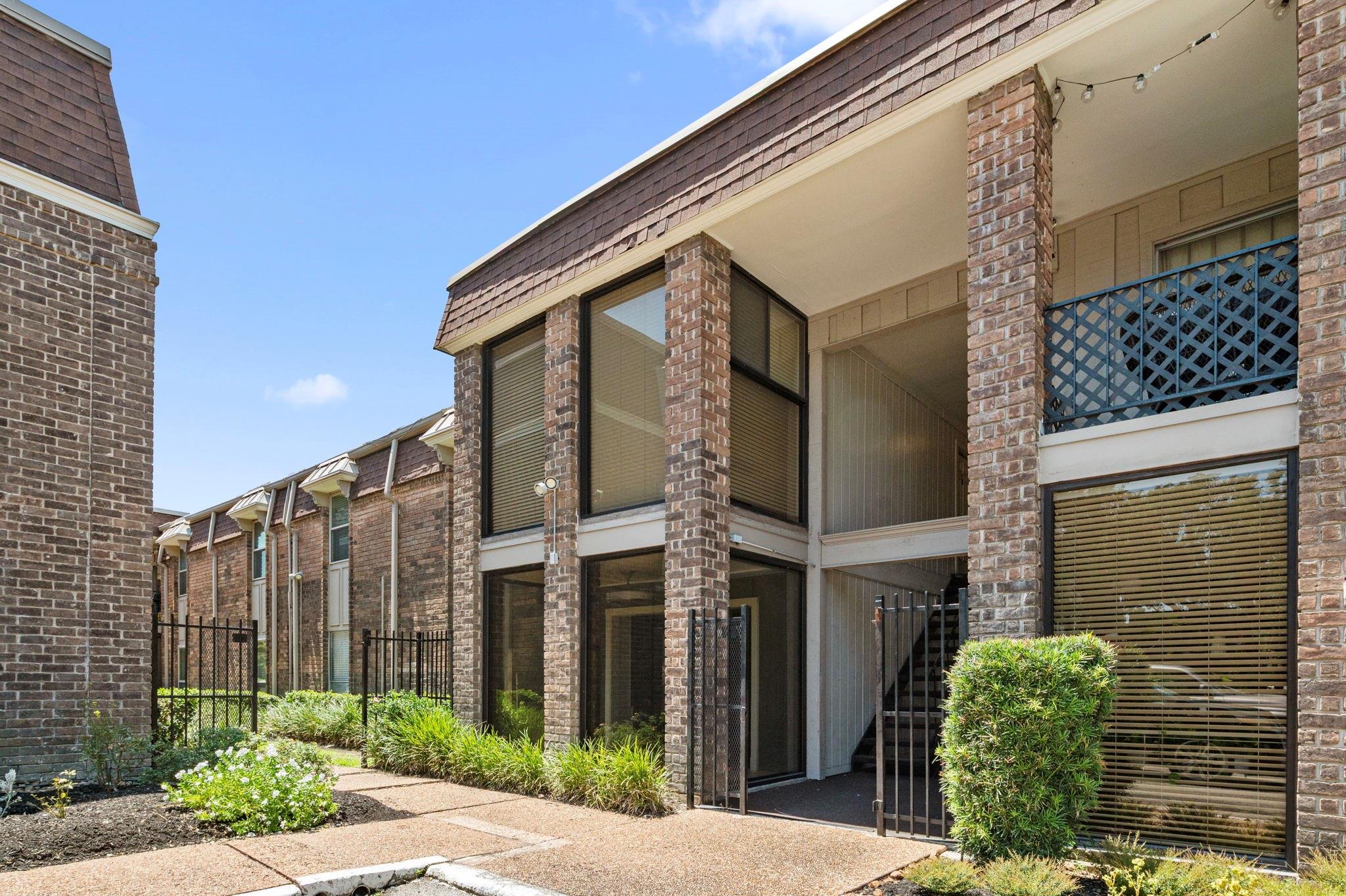 7575 Katy Freeway # 18