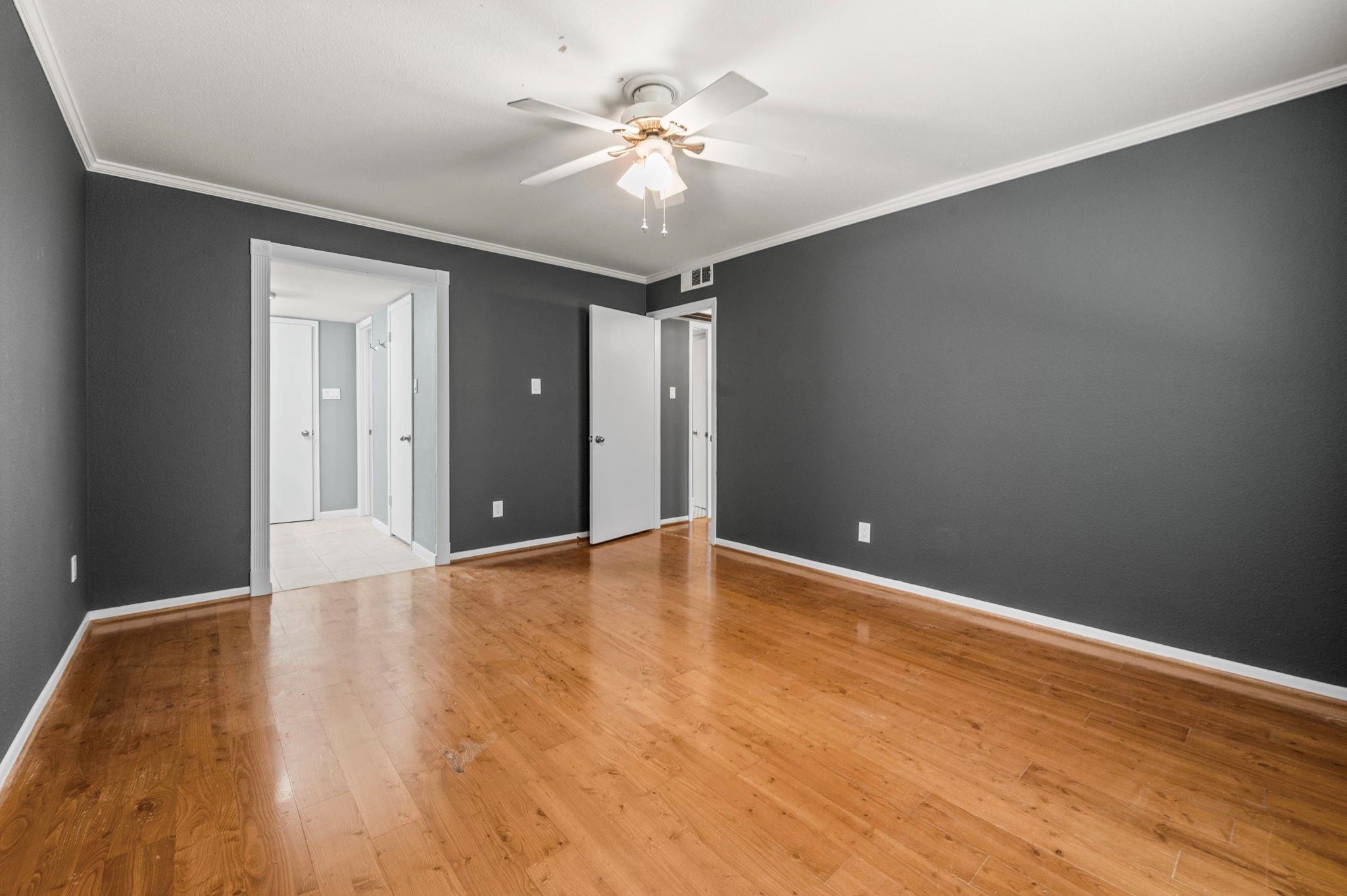 7575 Katy Freeway # 18