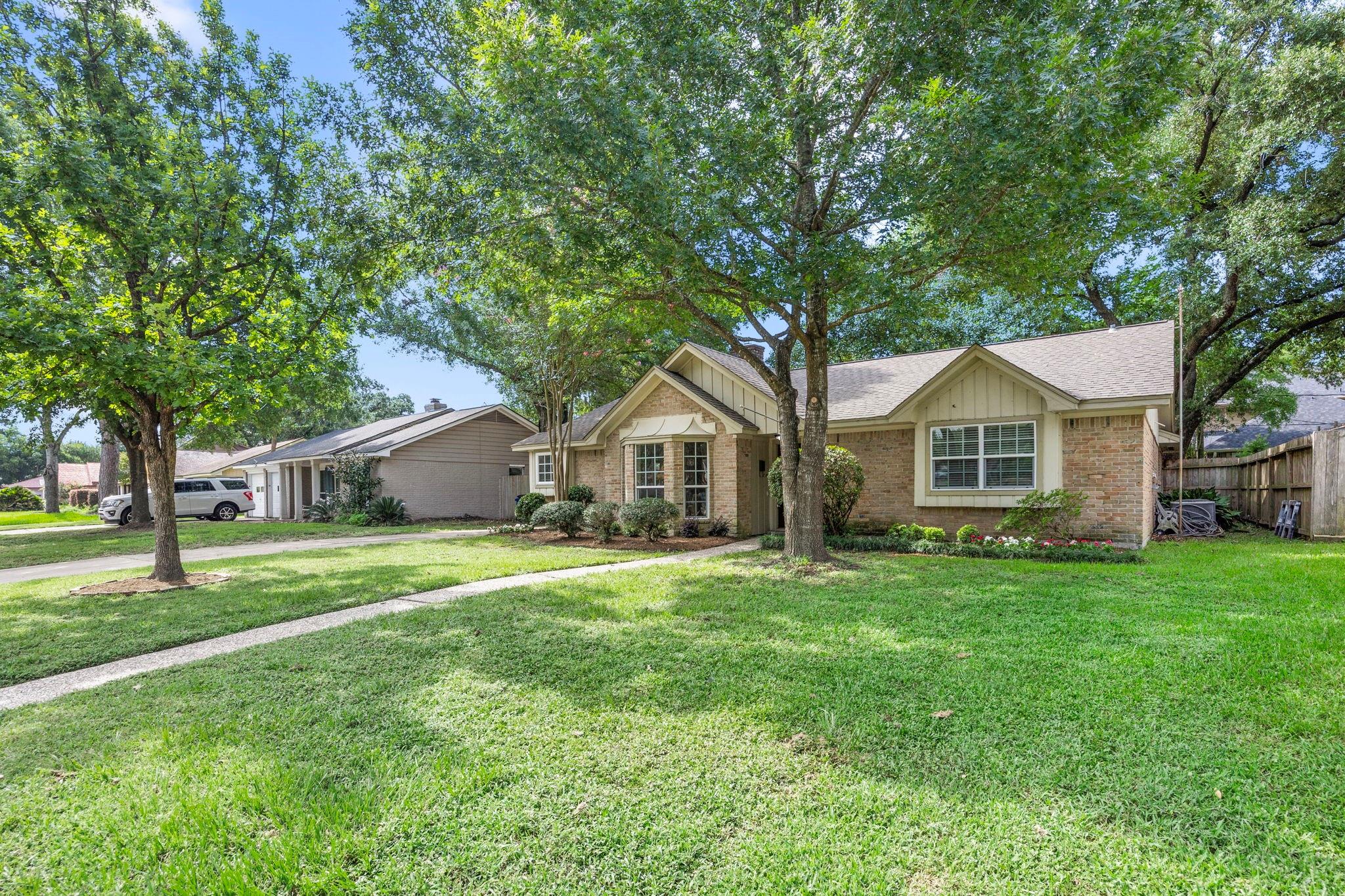 13819 Britoak Lane