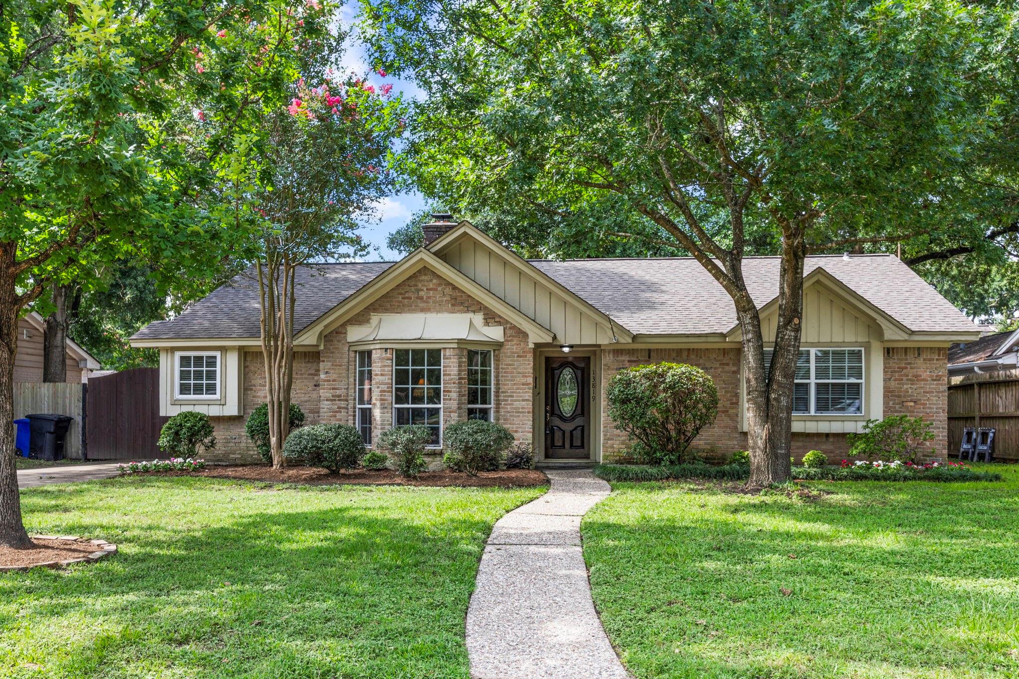 13819 Britoak Lane