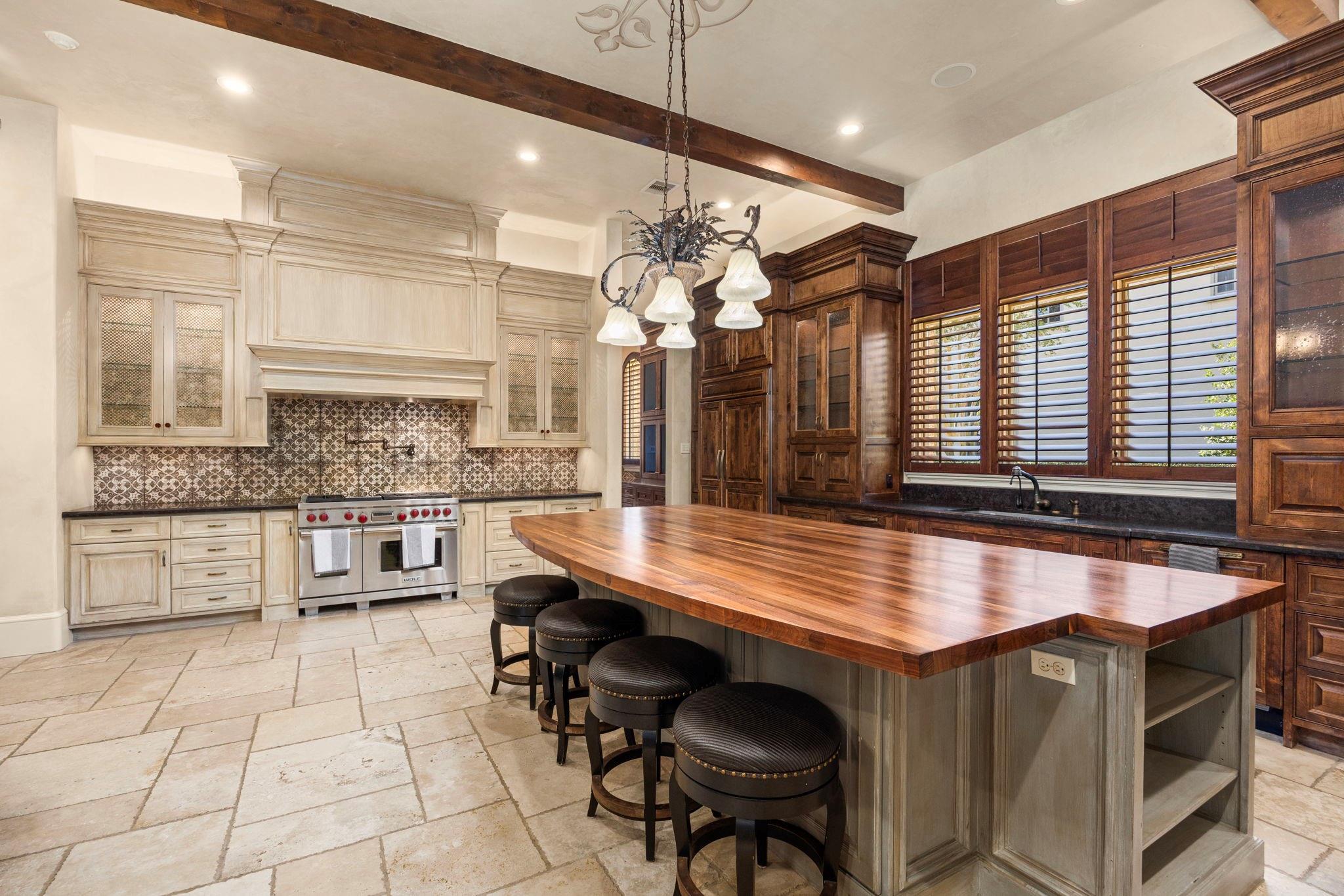 5550 Candlewood Drive