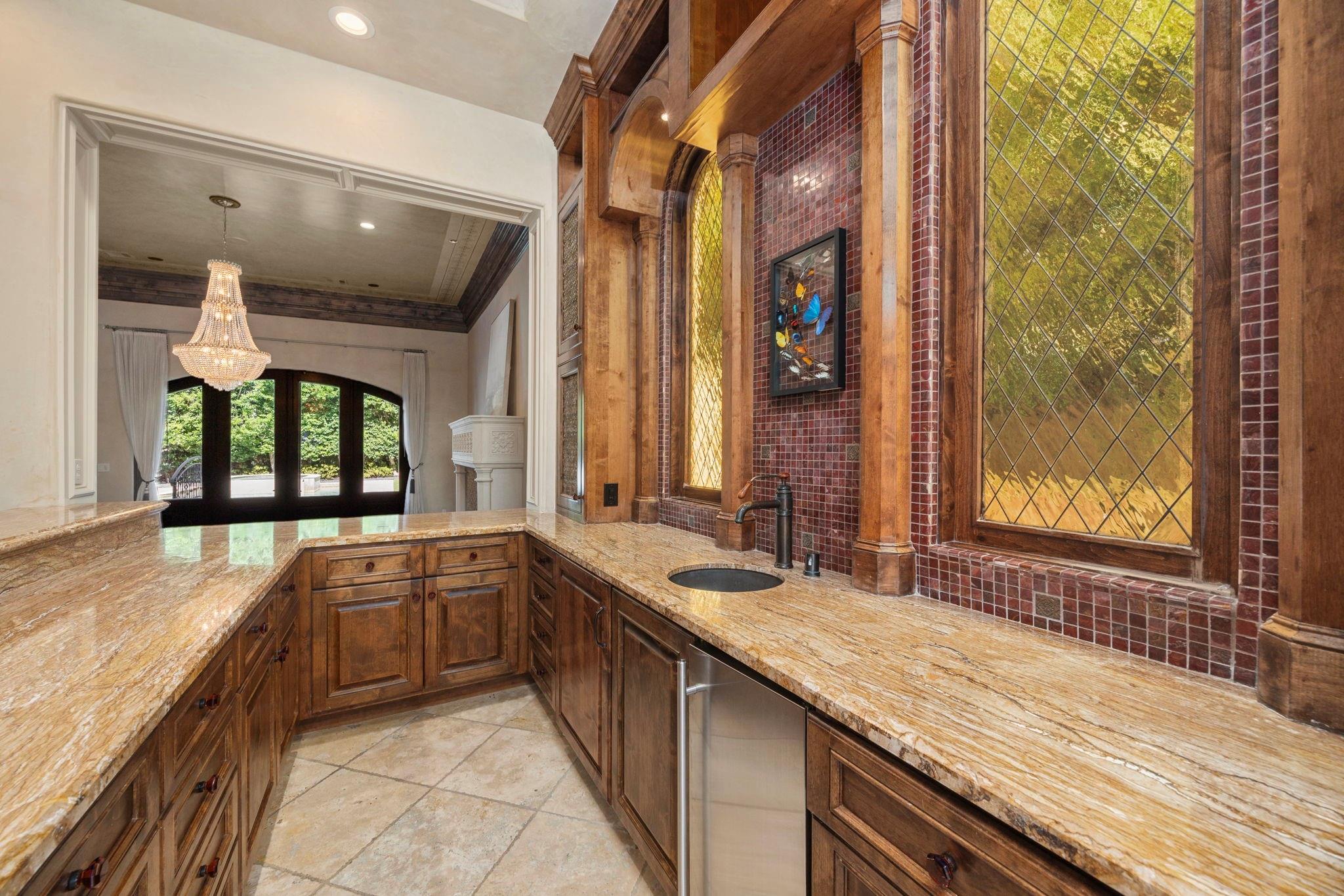 5550 Candlewood Drive