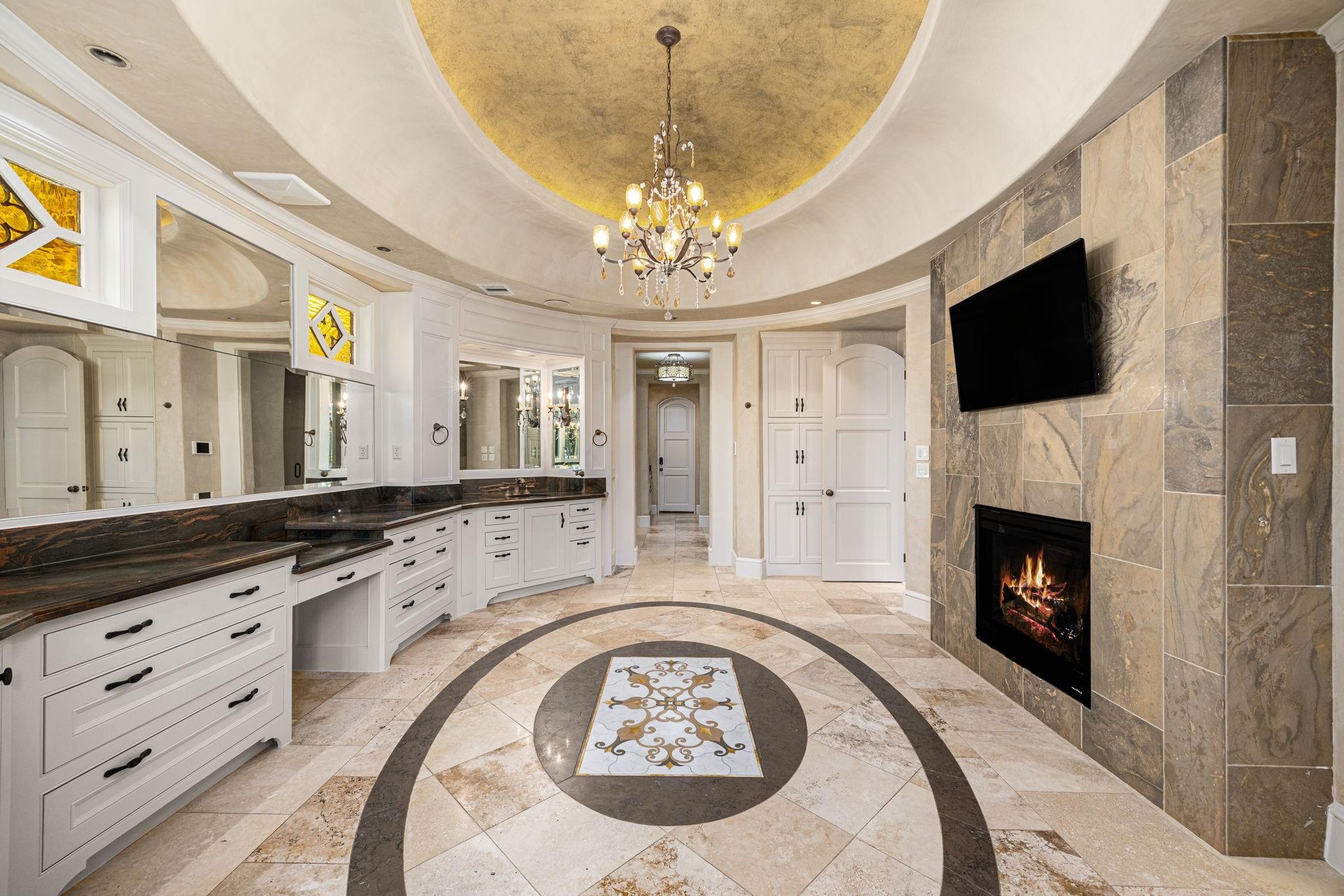 5550 Candlewood Drive