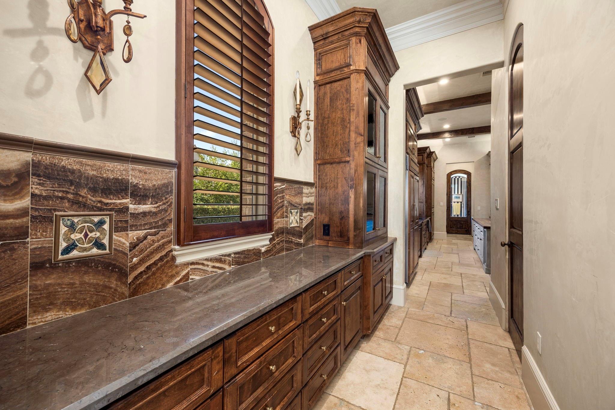 5550 Candlewood Drive