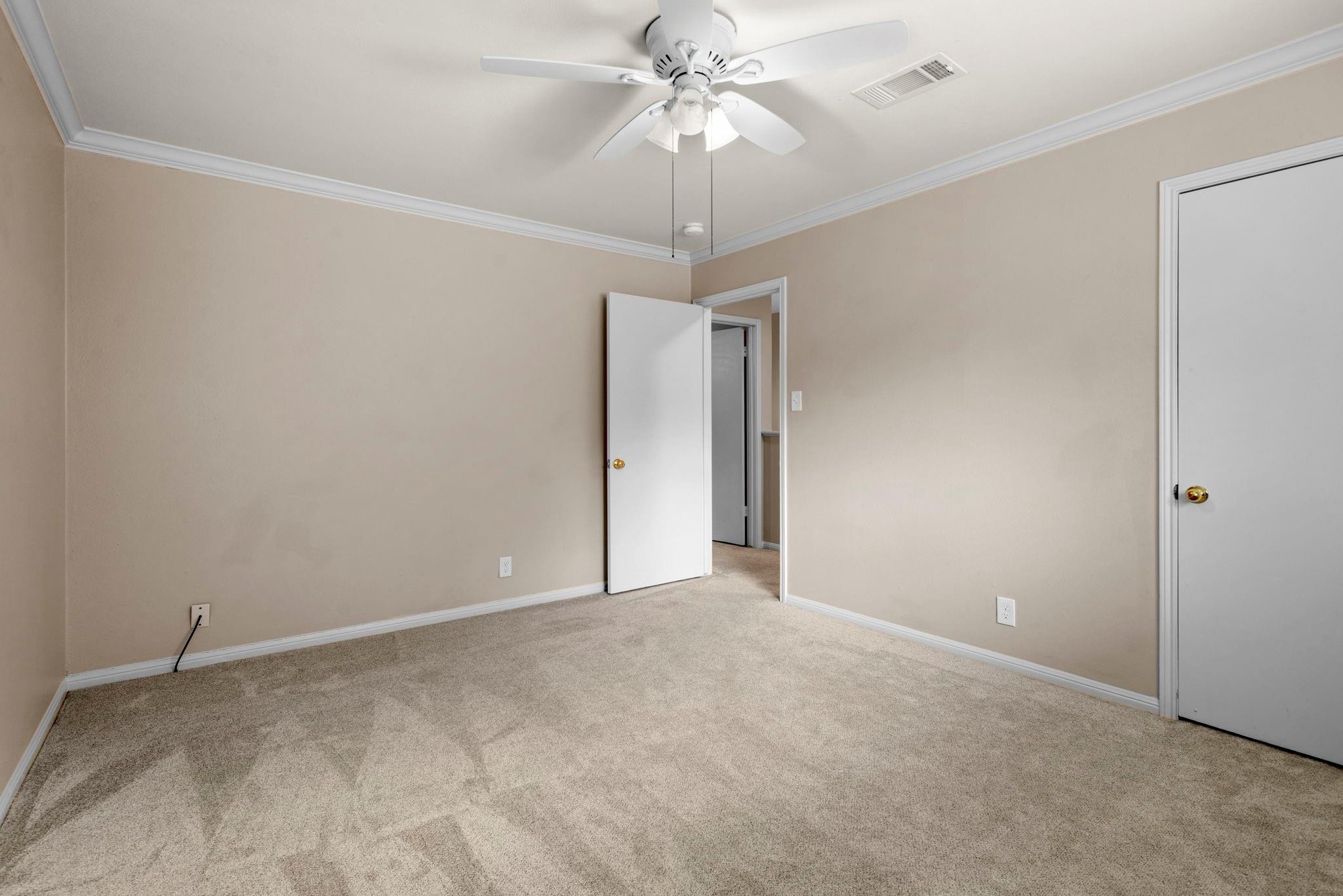 527 Briar Knoll Drive