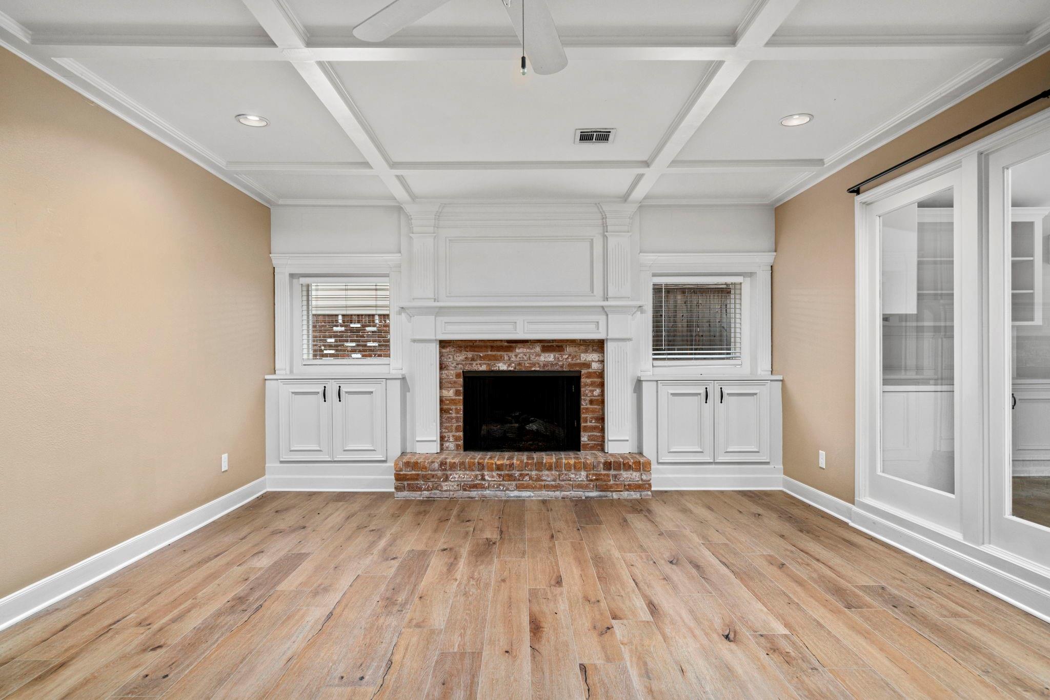 527 Briar Knoll Drive