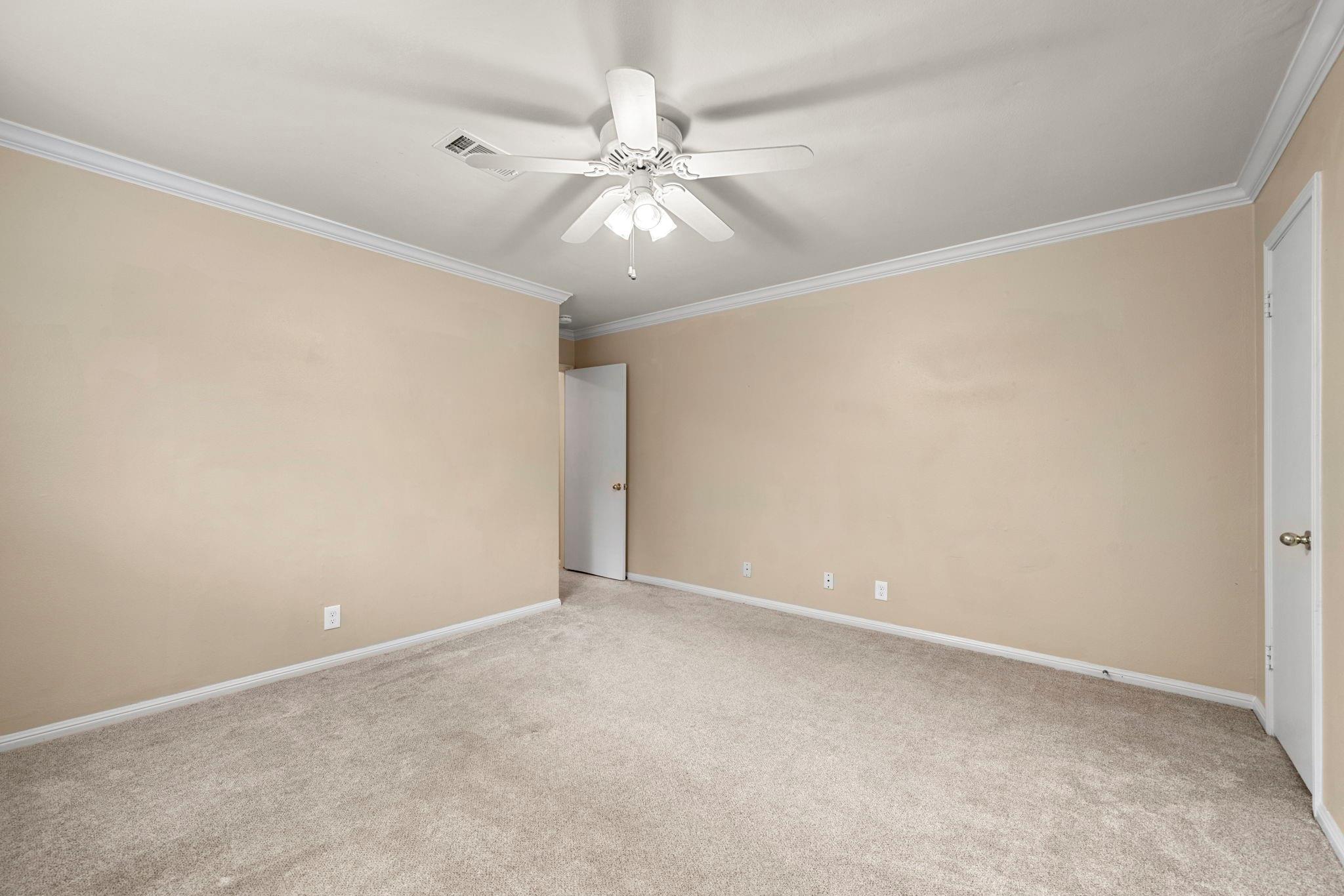 527 Briar Knoll Drive