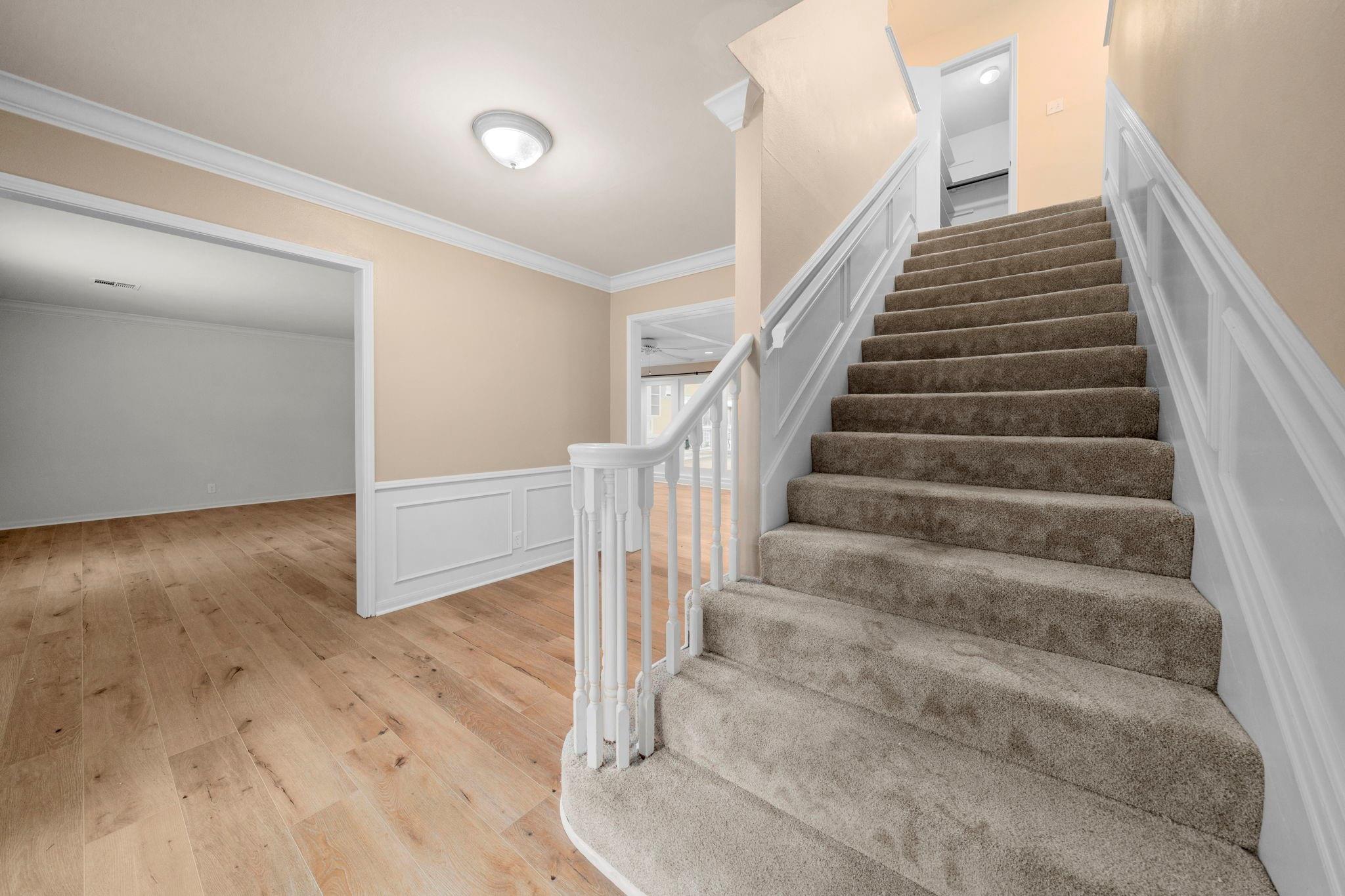 527 Briar Knoll Drive