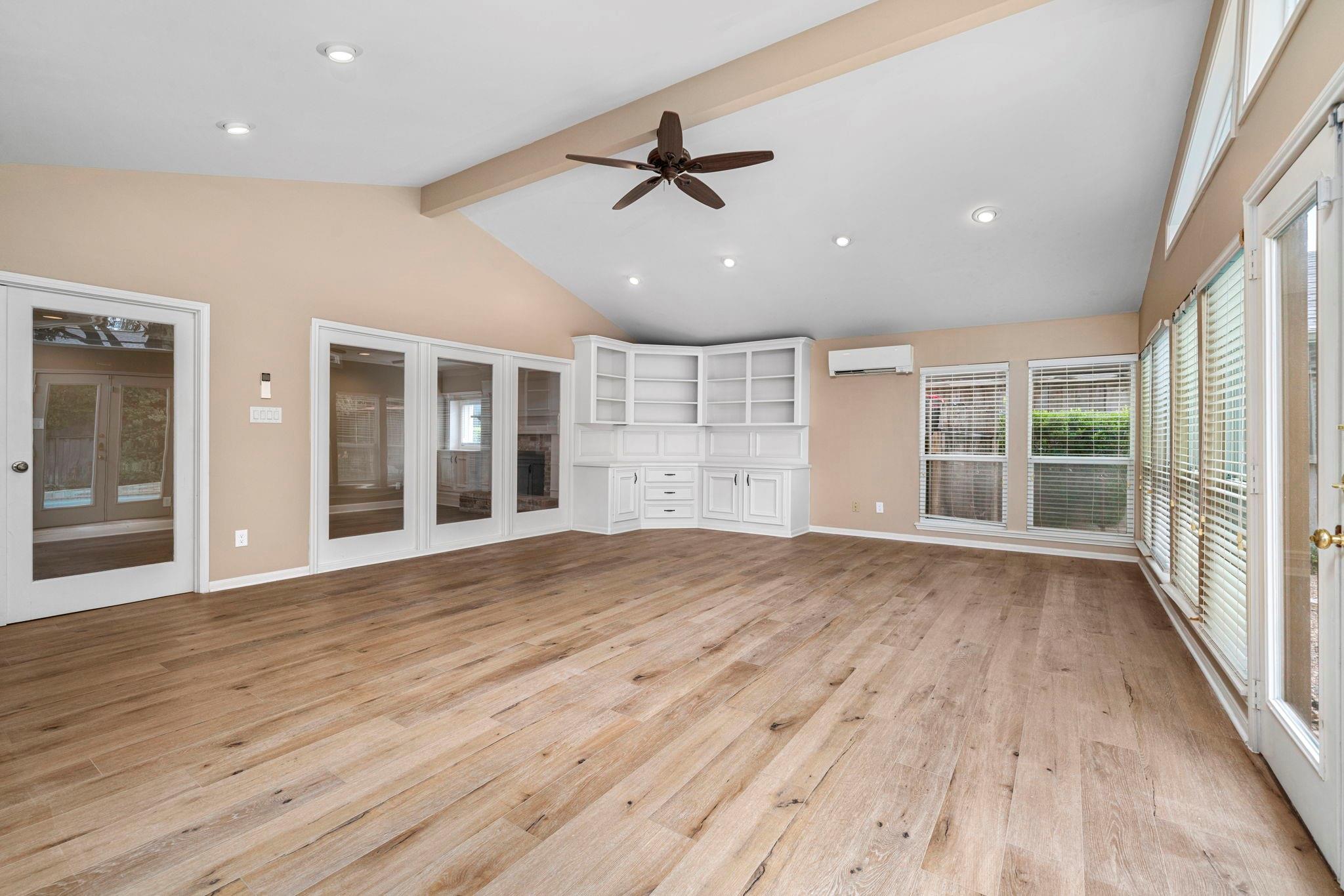527 Briar Knoll Drive