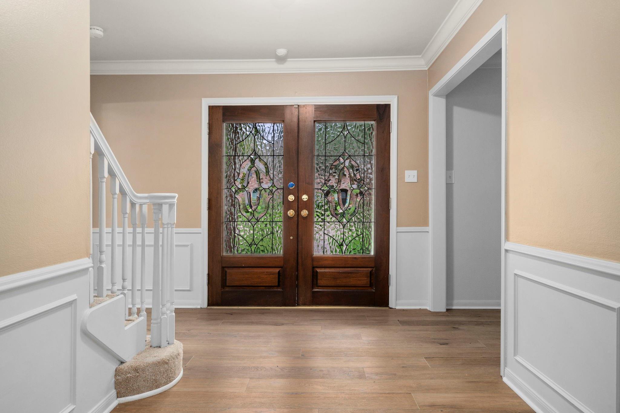 527 Briar Knoll Drive