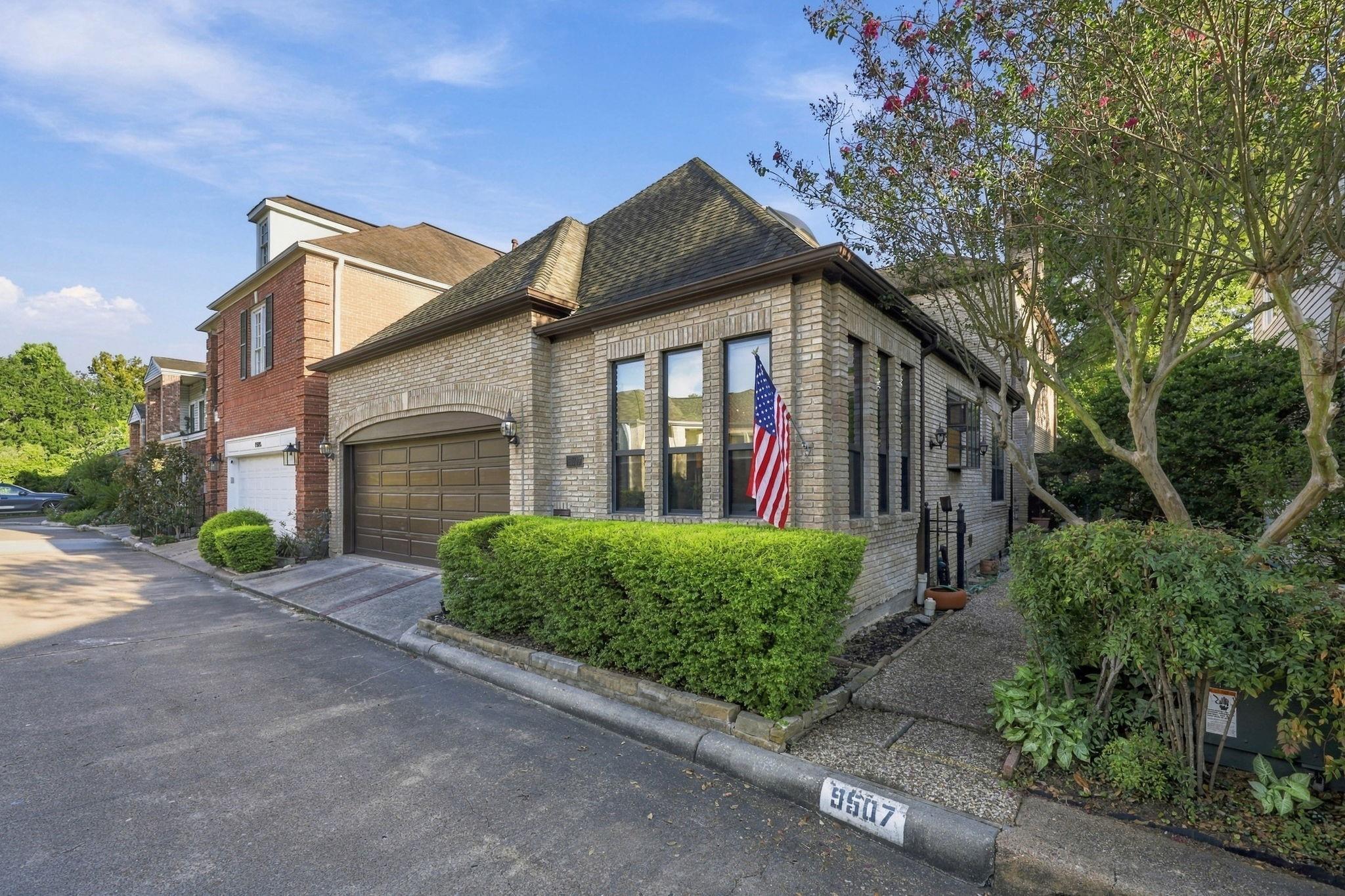 9507 Bayou Brook Street