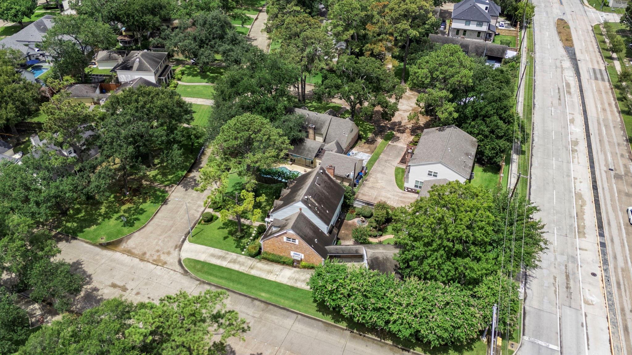 14302 Apple Tree Road